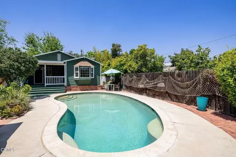 13934 Aztec St, Sylmar, CA 91342