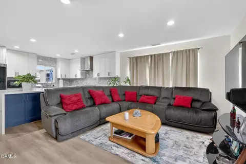 Living - 2377 Fitzgerald Rd, Simi Valley, CA 93065 photo 1 of 1