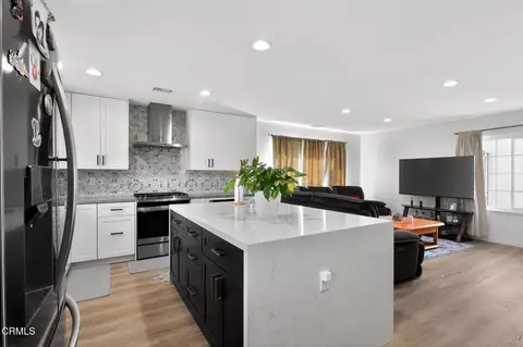 Kitchen - 2377 Fitzgerald Rd, Simi Valley, CA 93065 photo 5 of 6