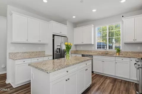 Kitchen - 2072 Harvest Loop, Santa Paula, CA 93060 photo 2 of 3