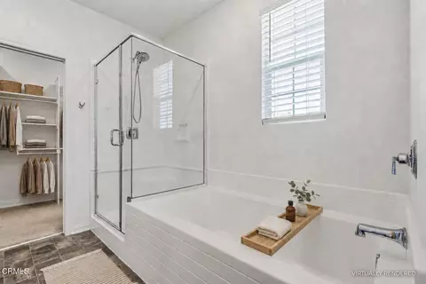 Bath - 2072 Harvest Loop, Santa Paula, CA 93060 photo 3 of 3