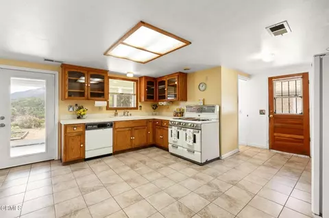 Kitchen - 587 N Rice Rd, Ojai, CA 93023 photo 2 of 3
