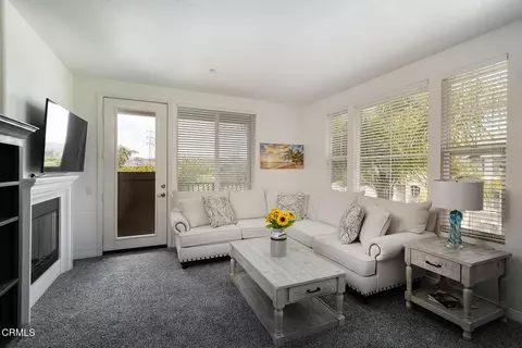1740 Tanager St #2-302, Ventura, CA 93003