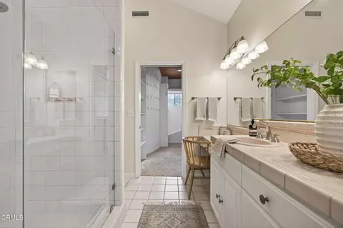 Bath - 420 Andrew Dr, Ojai, CA 93023 photo 3 of 4