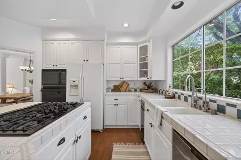 Kitchen - 420 Andrew Dr, Ojai, CA 93023 photo 3 of 3