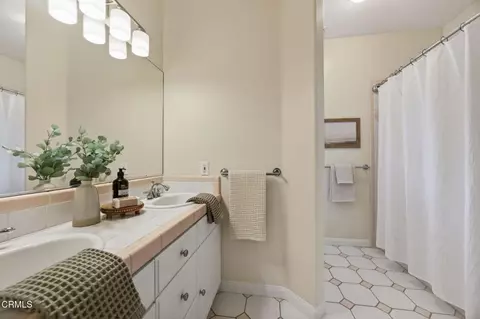 Bath - 420 Andrew Dr, Ojai, CA 93023 photo 4 of 4