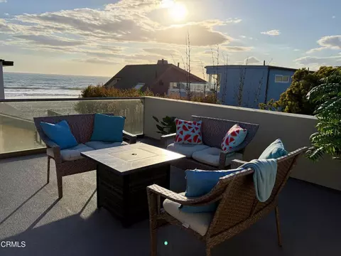 1185 Winthrop Ln, Ventura, CA 93001