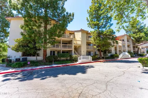 5728 Oak Bend Ln #312, Oak Park, CA 91377