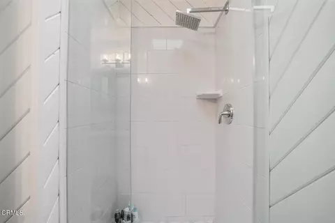 Bath - 4624 Falkirk, Oxnard, CA 93035 photo 2 of 3