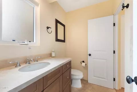 Bath - 5442 Driftwood St, Oxnard, CA 93035 photo 2 of 6