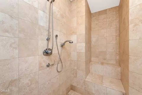 Bath - 5442 Driftwood St, Oxnard, CA 93035 photo 6 of 6