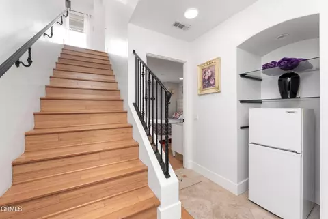 Entry Way - 5442 Driftwood St, Oxnard, CA 93035 photo 2 of 3