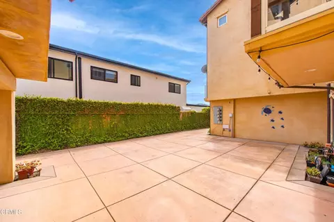 Exterior - 5442 Driftwood St, Oxnard, CA 93035 photo 5 of 5