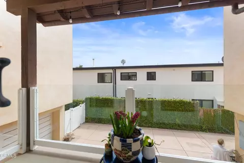 Exterior - 5442 Driftwood St, Oxnard, CA 93035 photo 2 of 5