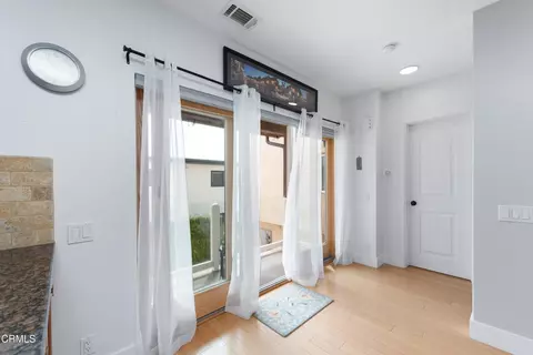 Entry Way - 5442 Driftwood St, Oxnard, CA 93035 photo 3 of 3