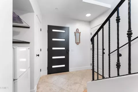Entry Way - 5442 Driftwood St, Oxnard, CA 93035 photo 1 of 3