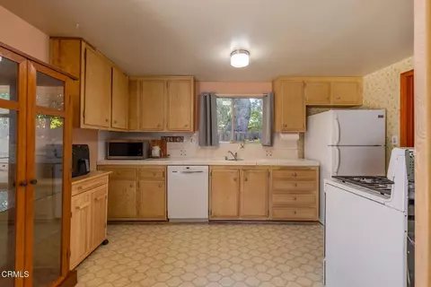 Kitchen - 1264 Ferrara Dr, Ojai, CA 93023 photo 1 of 3