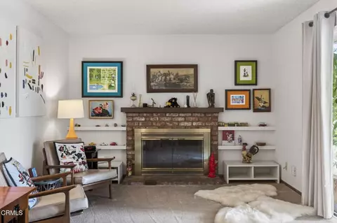 Living - 5000 Halsey Way, Oxnard, CA 93033 photo 3 of 5