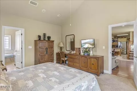 Bedroom - 26941 Stirrup Way, Tehachapi, CA 93561 photo 3 of 5