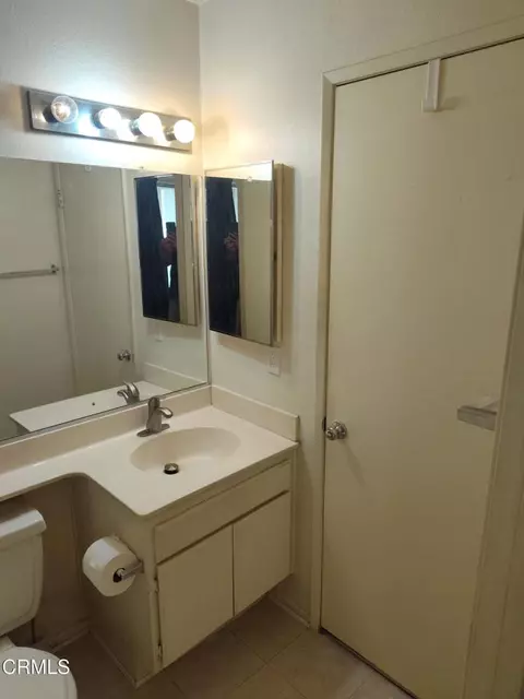 Bath - 1840 E Avenue J2 #7, Lancaster, CA 93535 photo 2 of 4