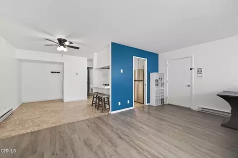 Living - 1335 Edgewood Way, Oxnard, CA 93030 photo 3 of 3