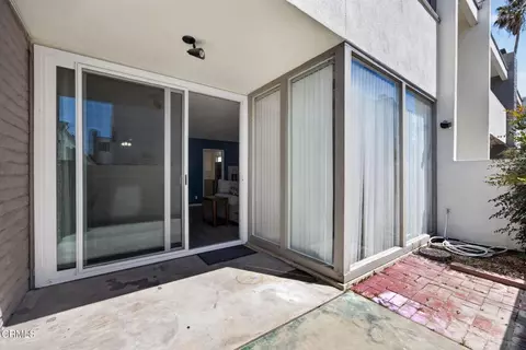 Exterior - 1335 Edgewood Way, Oxnard, CA 93030 photo 4 of 5