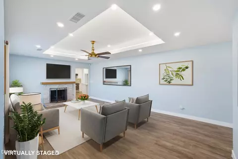 Living - 2024 S J St, Oxnard, CA 93033 photo 2 of 6