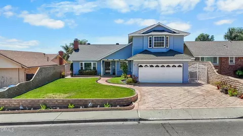 318 N Steckel Dr, Santa Paula, CA 93060