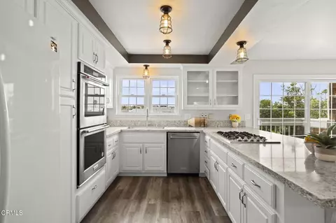 Kitchen - 2835 Harbor Blvd, Oxnard, CA 93035 photo 1 of 2