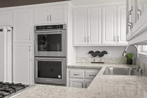 Kitchen - 2835 Harbor Blvd, Oxnard, CA 93035 photo 2 of 2