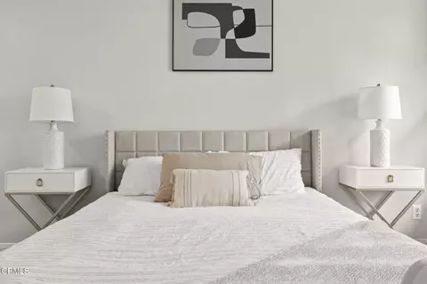 Bedroom - 2835 Harbor Blvd, Oxnard, CA 93035 photo 5 of 7