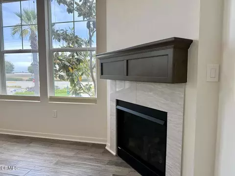Living - 4020 Tradewinds Dr, Oxnard, CA 93035 photo 2 of 2