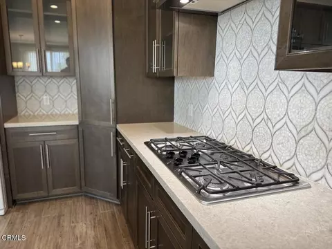Kitchen - 4020 Tradewinds Dr, Oxnard, CA 93035 photo 2 of 4