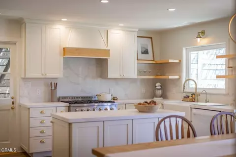 Kitchen - 1402 Drown Ave, Ojai, CA 93023 photo 7 of 7