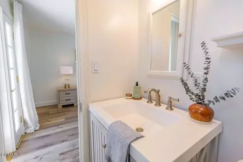 Bath - 1402 Drown Ave, Ojai, CA 93023 photo 3 of 5