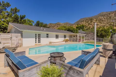 1402 Drown Ave, Ojai, CA 93023
