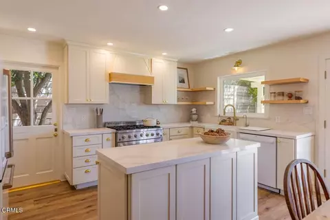 Kitchen - 1402 Drown Ave, Ojai, CA 93023 photo 2 of 7