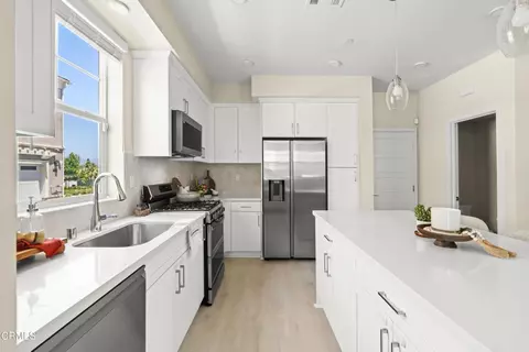 Kitchen - 749 Winchester Dr, Oxnard, CA 93030 photo 2 of 5