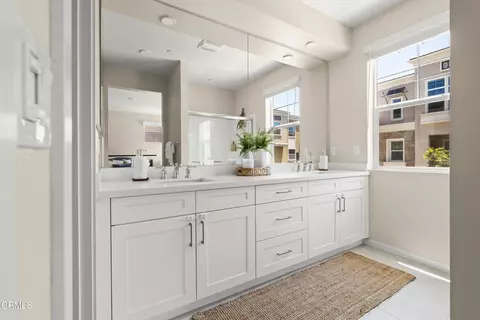 Bath - 749 Winchester Dr, Oxnard, CA 93030 photo 2 of 10