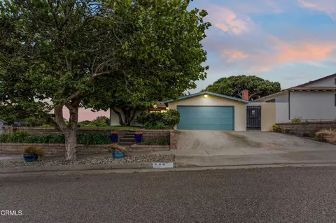512 S T St, Lompoc, CA 93436