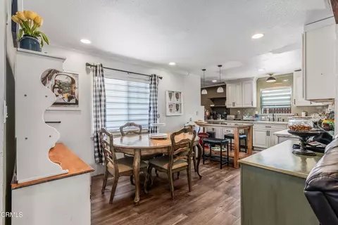 Dining - 3290 Cole Ave, Simi Valley, CA 93063 photo 3 of 3