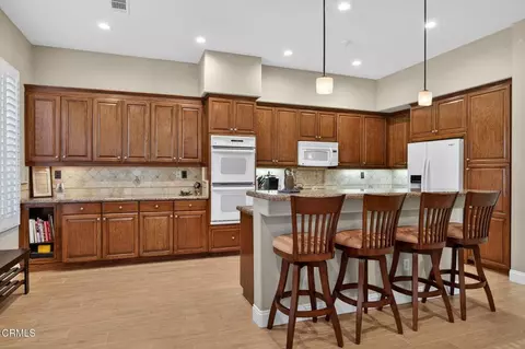 Kitchen - 2023 Alborada Dr, Camarillo, CA 93010 photo 2 of 8