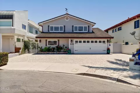 2141 Napoli Dr, Oxnard, CA 93035