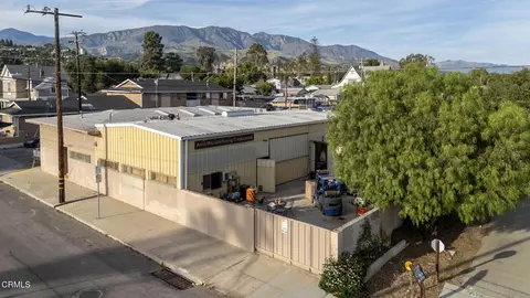 215 N 8th St, Santa Paula, CA 93060