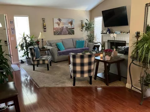 Living - 608 Holly Ave, Oxnard, CA 93036 photo 1 of 4