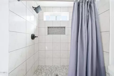 Bath - 3090 Net Ct, Oxnard, CA 93035 photo 4 of 4