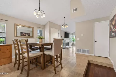 Dining - 3720 Via Pacifica Walk, Oxnard, CA 93035 photo 3 of 3