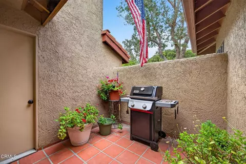 Exterior - 3720 Via Pacifica Walk, Oxnard, CA 93035 photo 3 of 10
