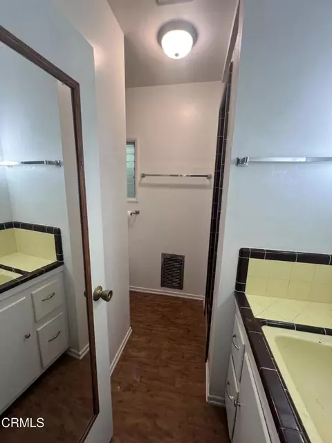 Bath - 1738 Orchard Dr, Ojai, CA 93023 photo 2 of 3