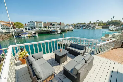 Exterior - 2145 Kingsbridge Way, Oxnard, CA 93035 photo 9 of 10